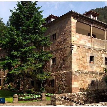 Hotel Las Caldas Las Caldas De Besaya Exterior foto